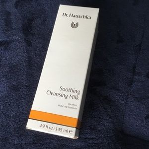 Dr Haushka Soothing Cleansing Milk